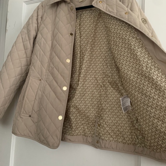Michael Kors Beige Quilted Puffer Jacket - Picture 1 of 4